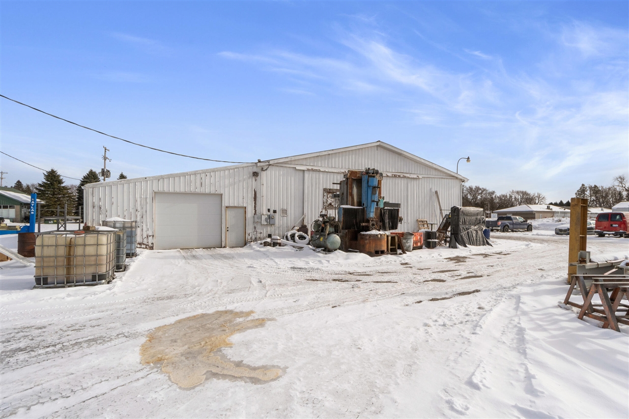 5010 S M-106 Property Photo 22