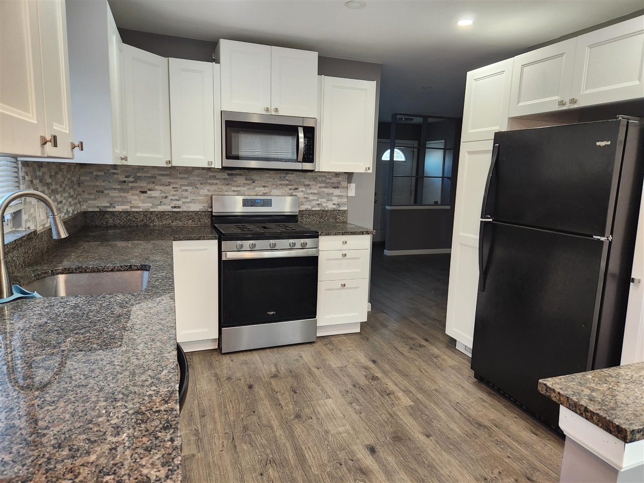 29121 Mark Avenue Property Photo 10