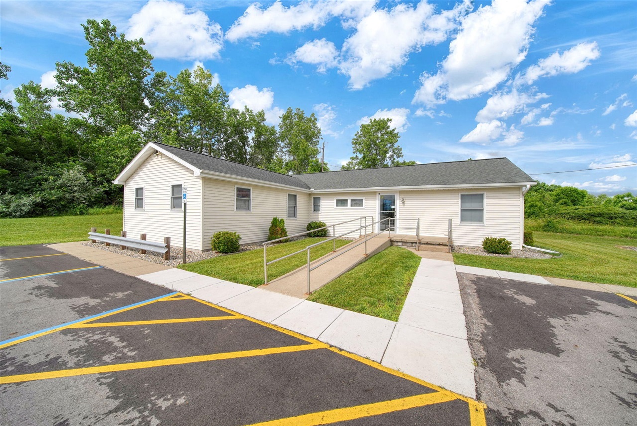 3165 County Farm Road Property Photo 1
