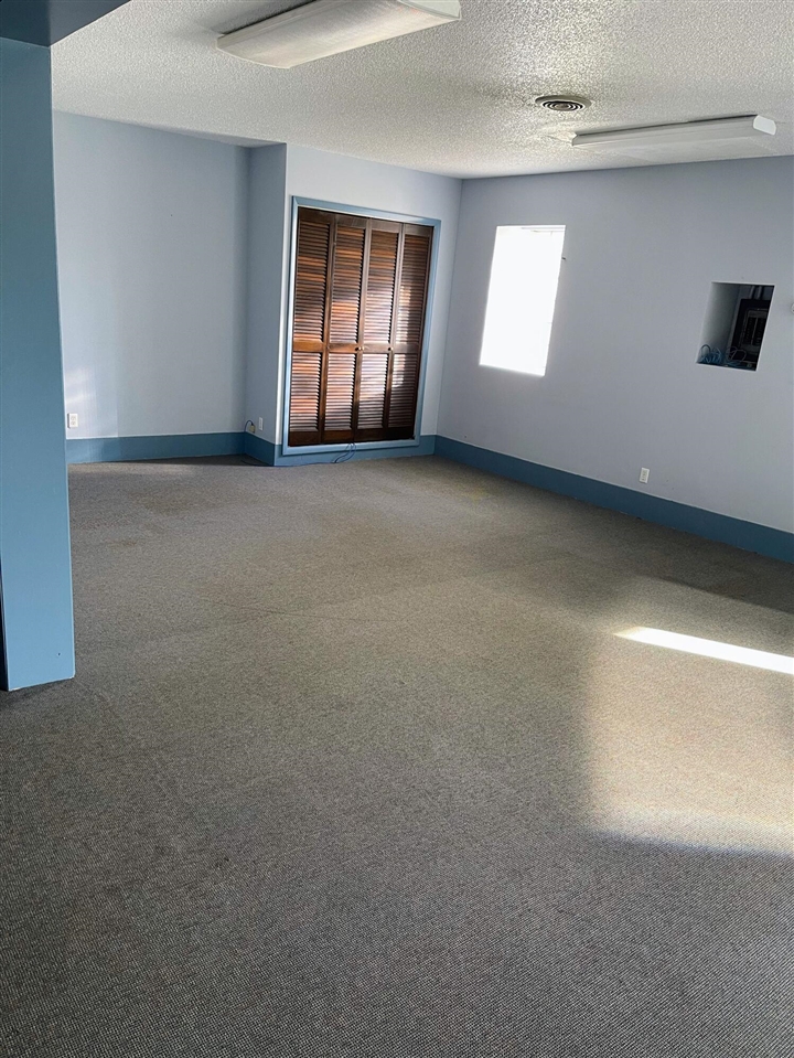 2202 Plaza Drive Property Photo 5