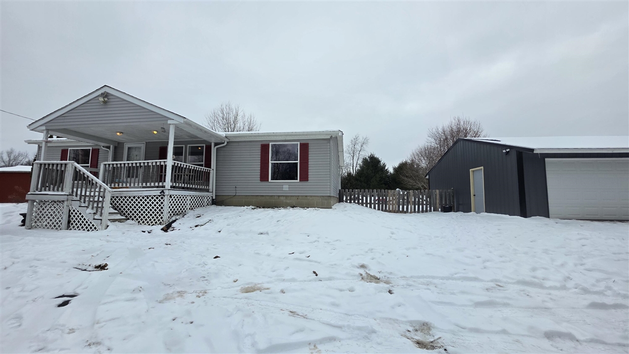 15143 H Drive Property Photo 9