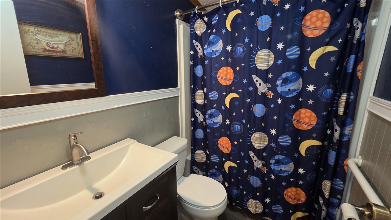 15143 H Drive Property Photo 15
