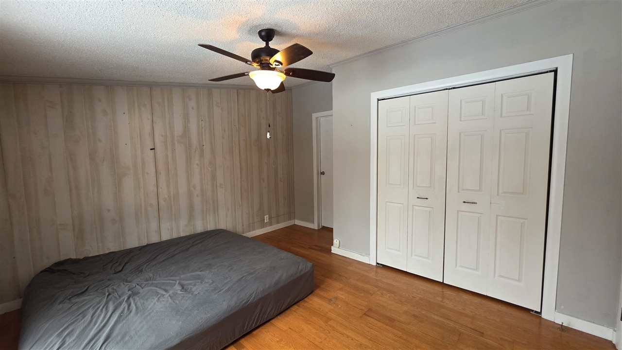 15143 H Drive Property Photo 19