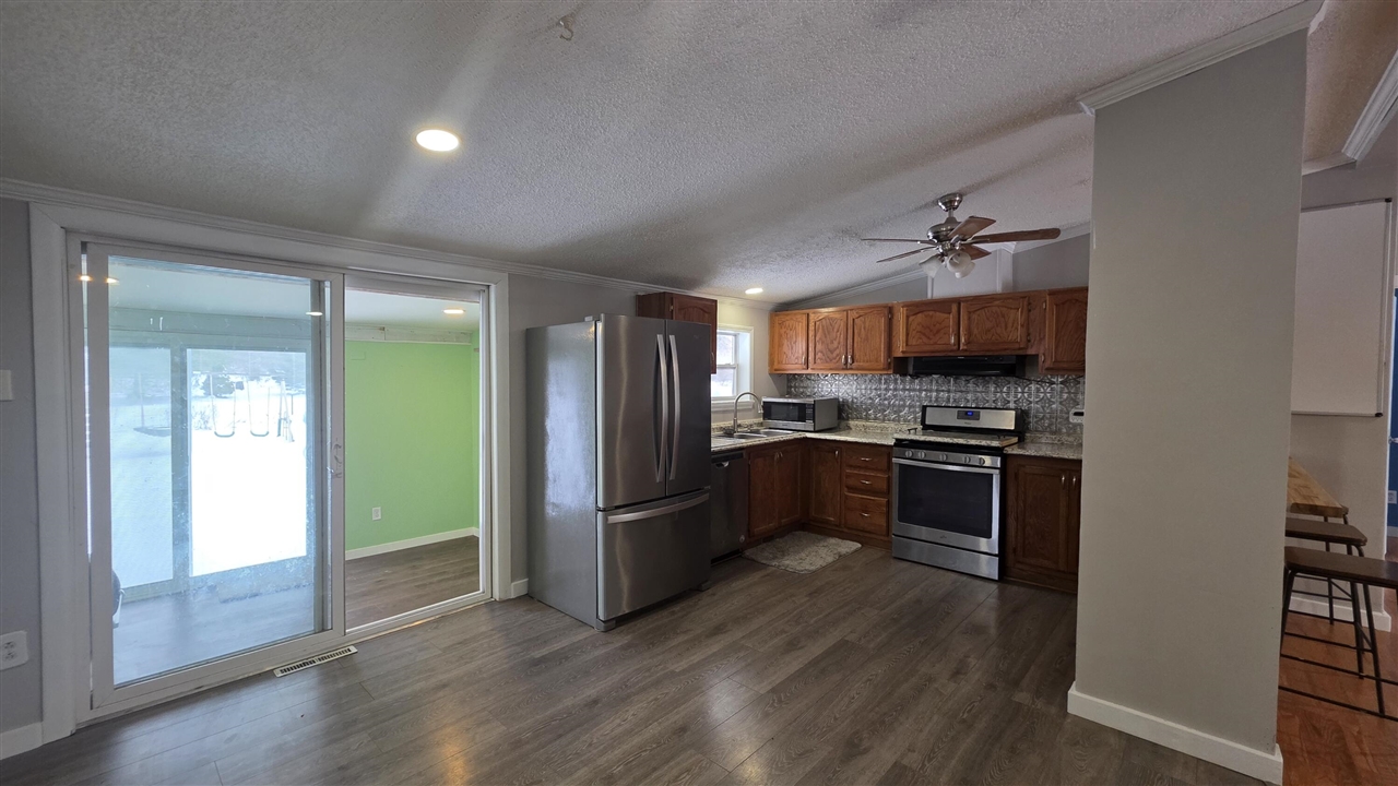 15143 H Drive Property Photo 24