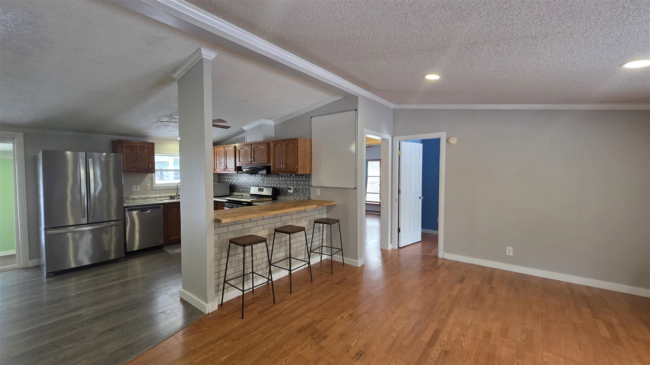 15143 H Drive Property Photo 33