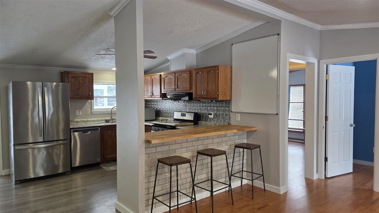 15143 H Drive Property Photo 34