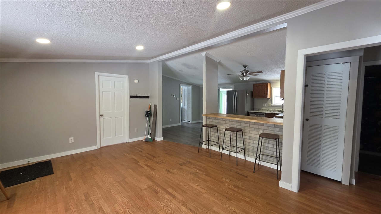 15143 H Drive Property Photo 38