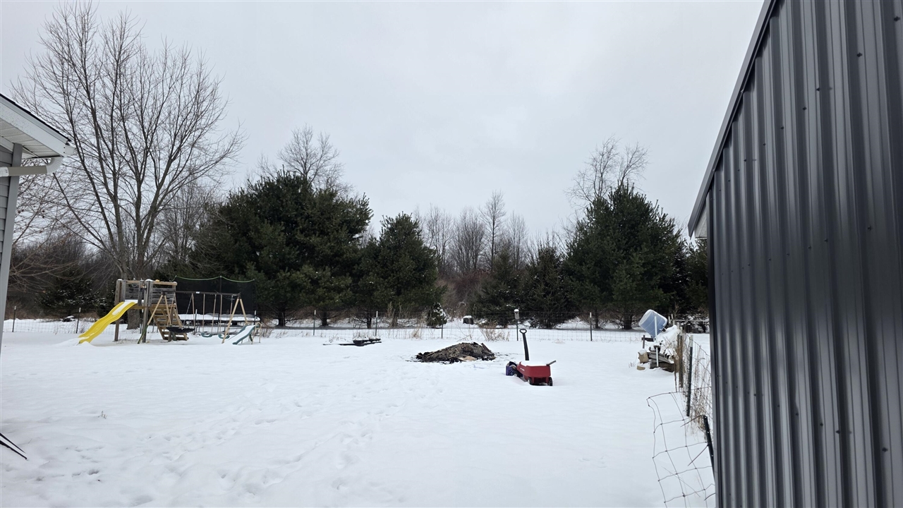 15143 H Drive Property Photo 43