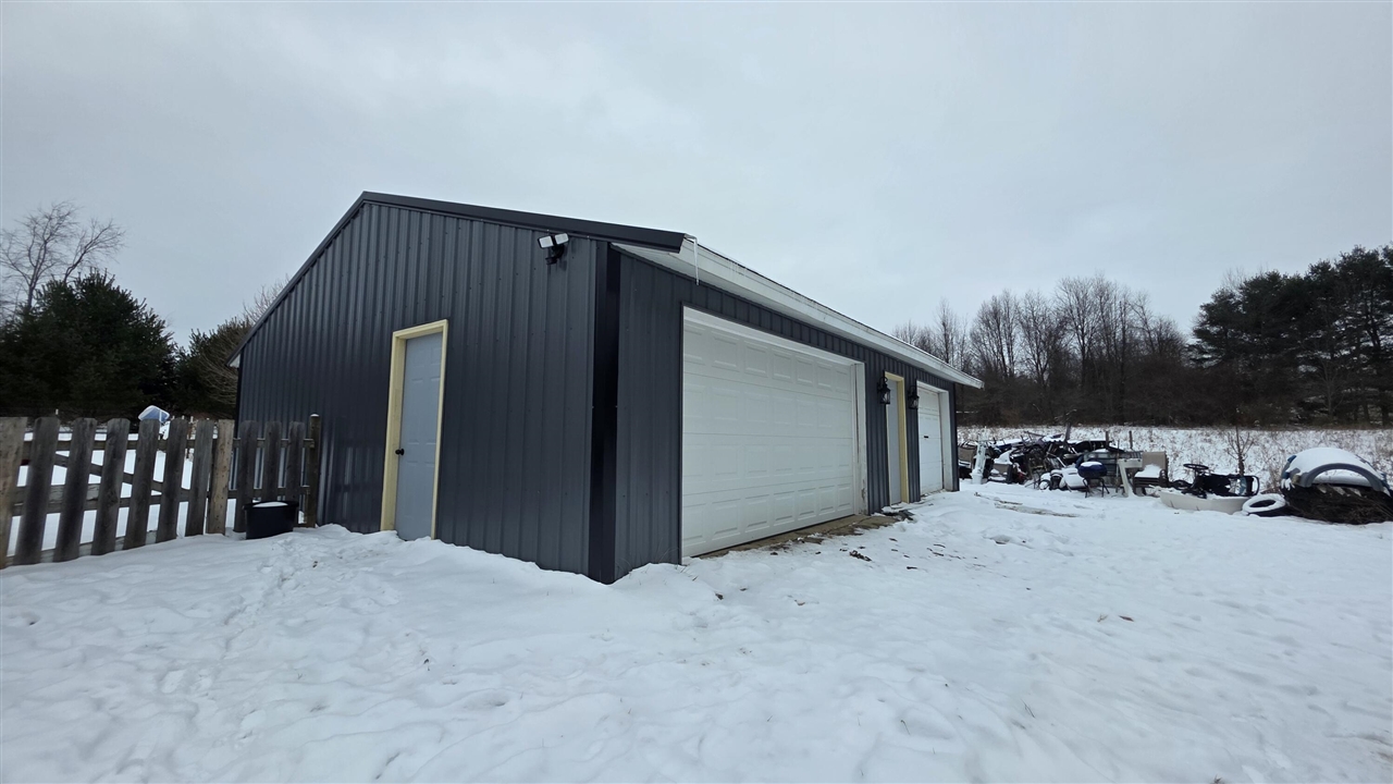 15143 H Drive Property Photo 44