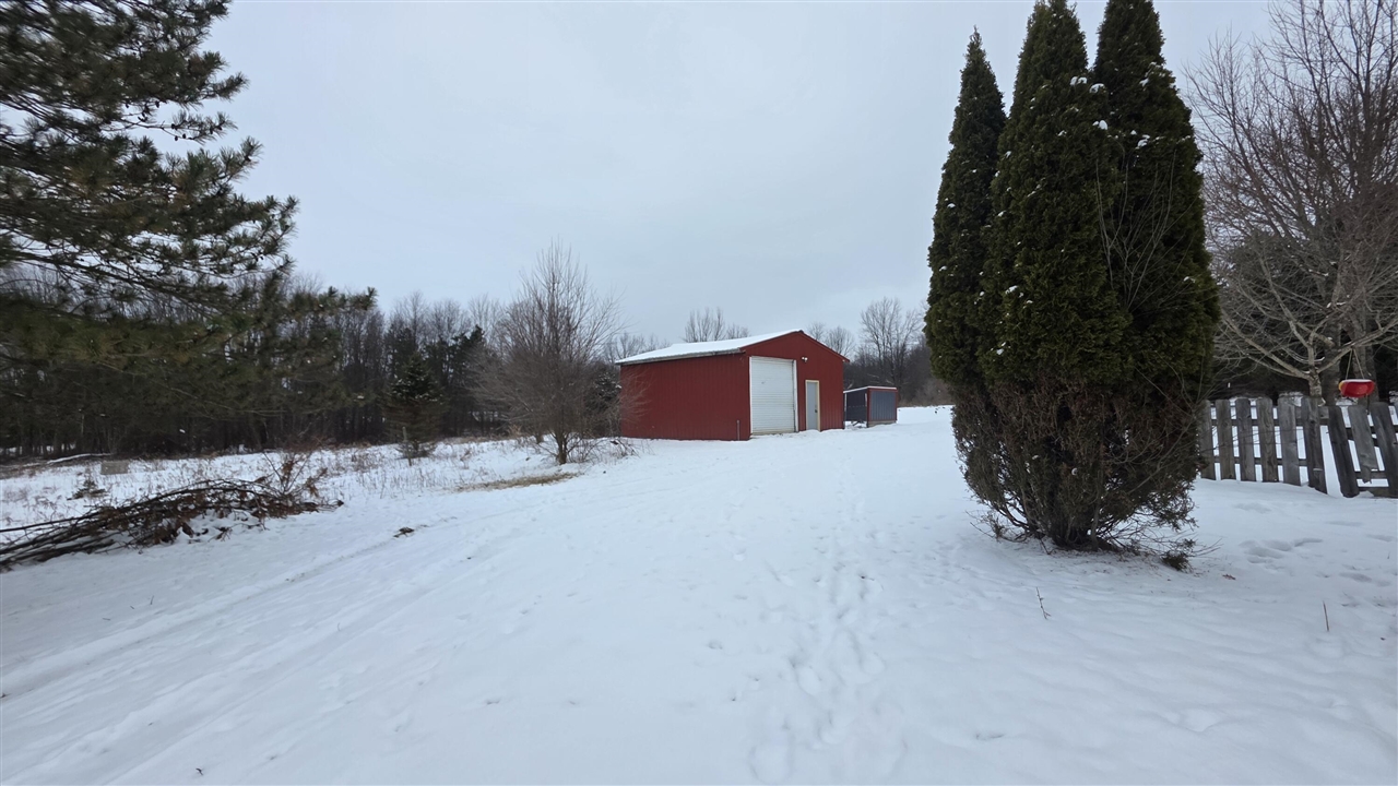 15143 H Drive Property Photo 49