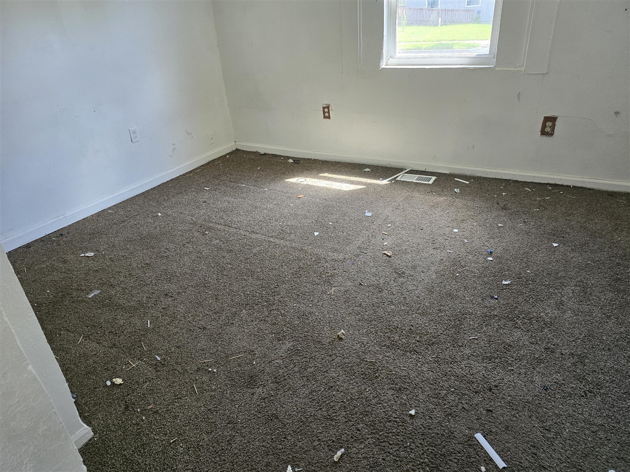 323 Ferry Avenue Property Photo 8