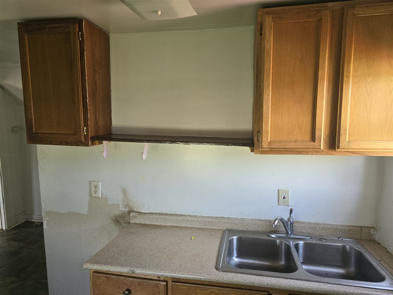 323 Ferry Avenue Property Photo 15