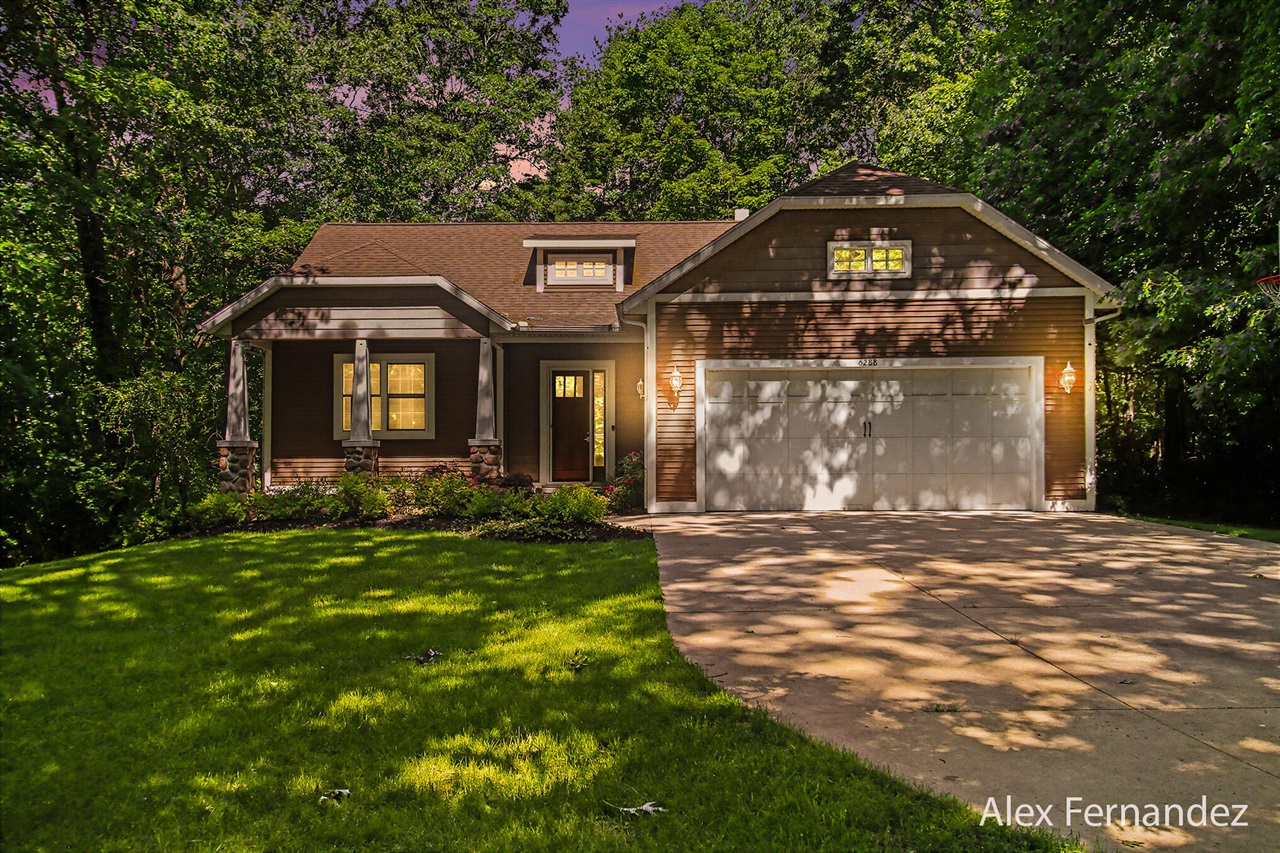 6288 Hawthorne Court Property Photo 1