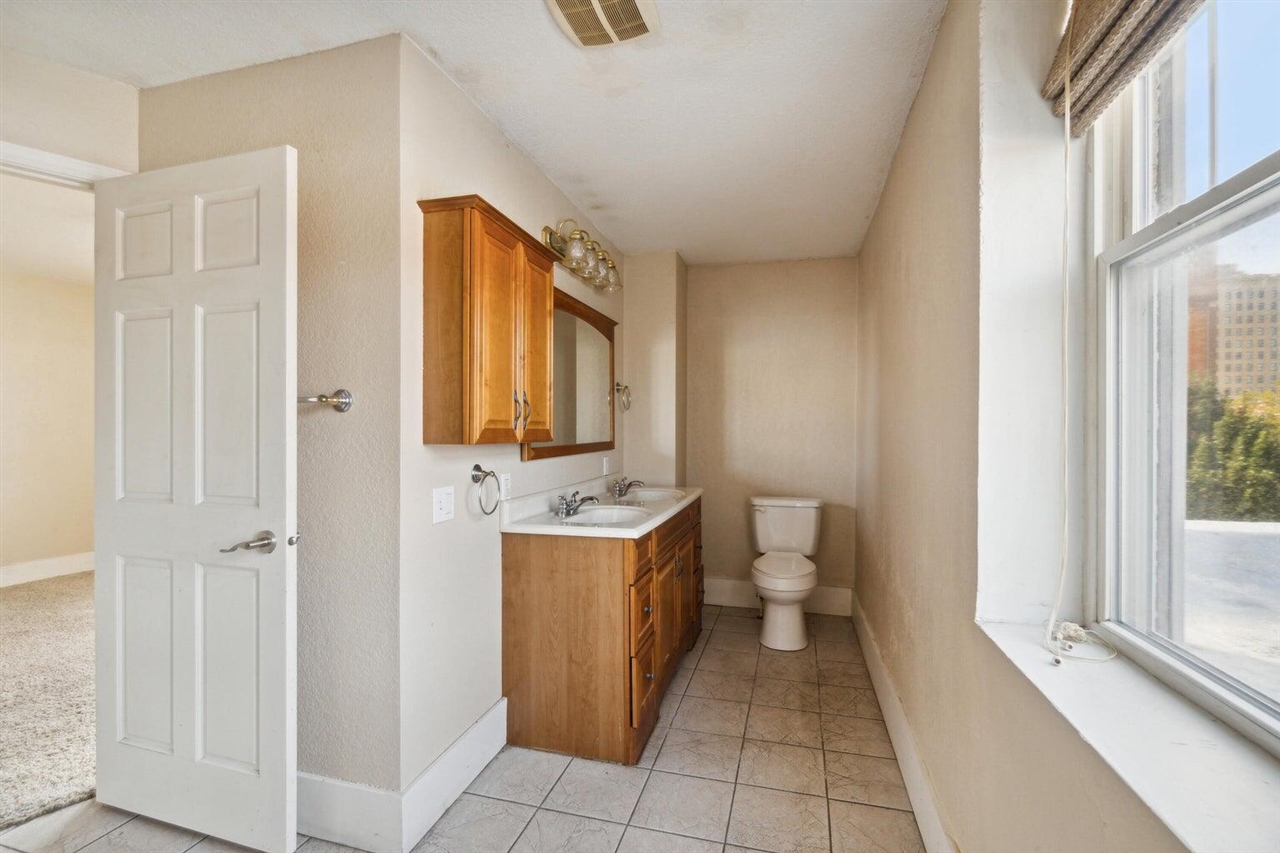 223 S Mechanic Street Property Photo 28
