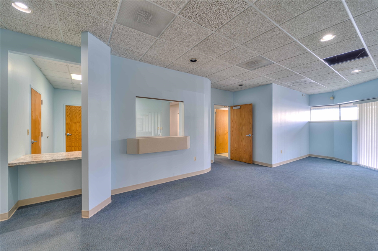 900 E Michigan Avenue Property Photo 9