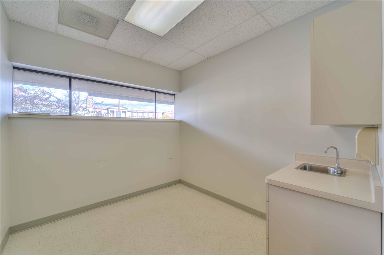 900 E Michigan Avenue Property Photo 14