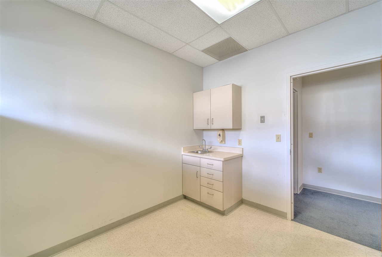 900 E Michigan Avenue Property Photo 15