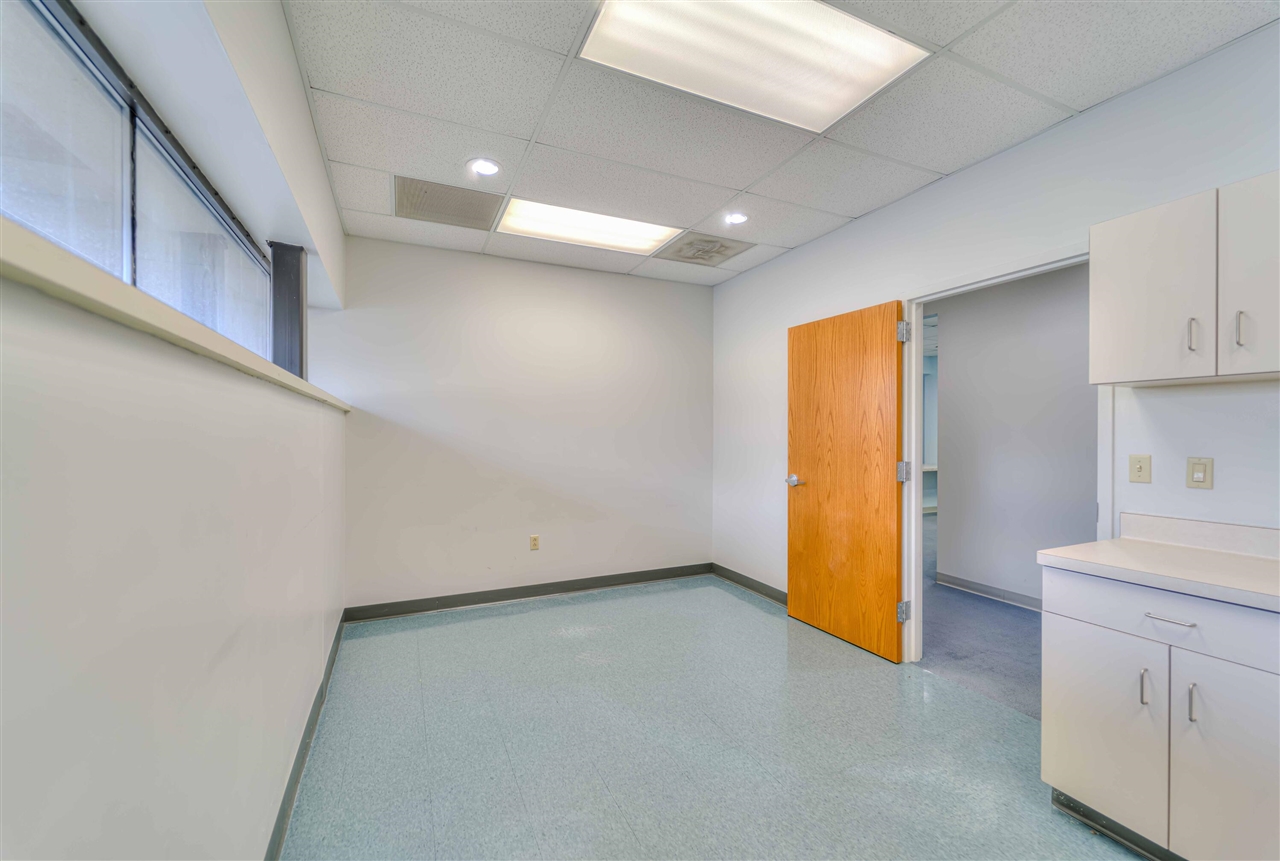 900 E Michigan Avenue Property Photo 17