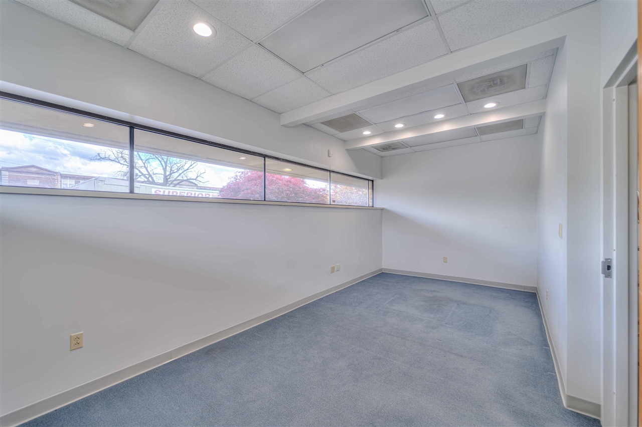 900 E Michigan Avenue Property Photo 23