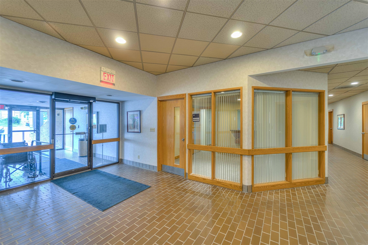 900 E Michigan Avenue Property Photo 8