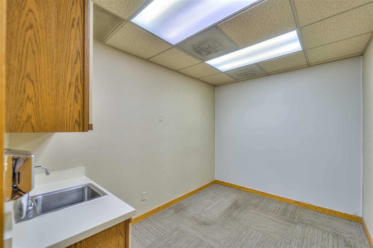 900 E Michigan Avenue Property Photo 17