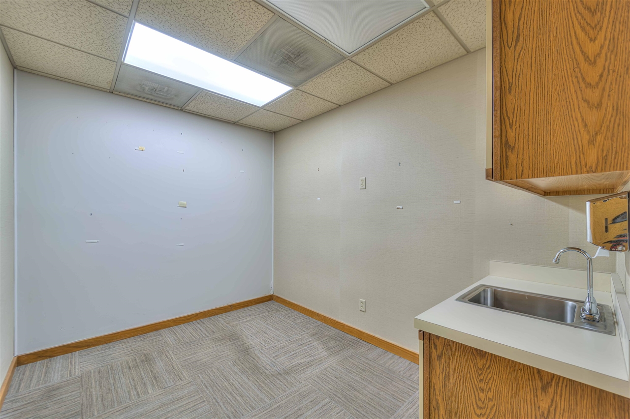 900 E Michigan Avenue Property Photo 20