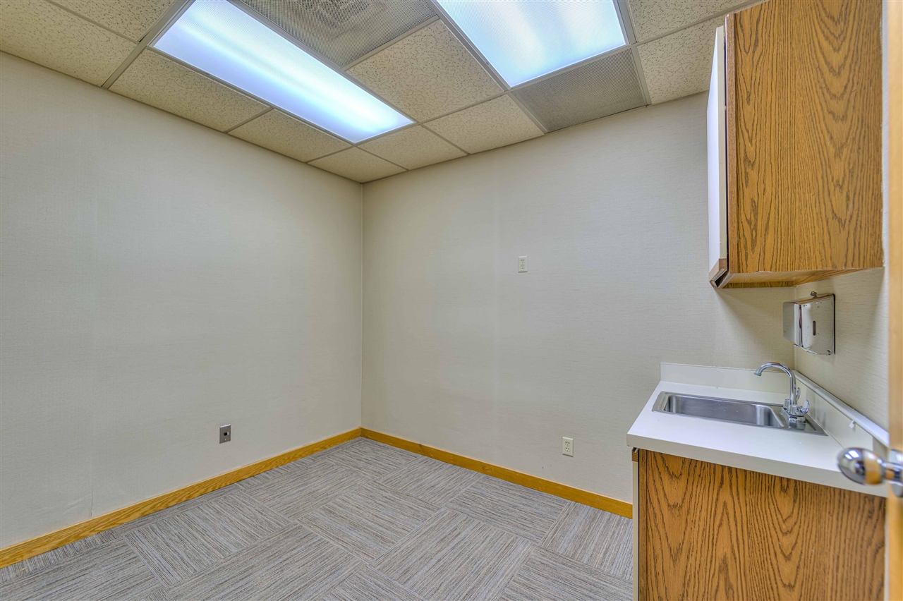 900 E Michigan Avenue Property Photo 22