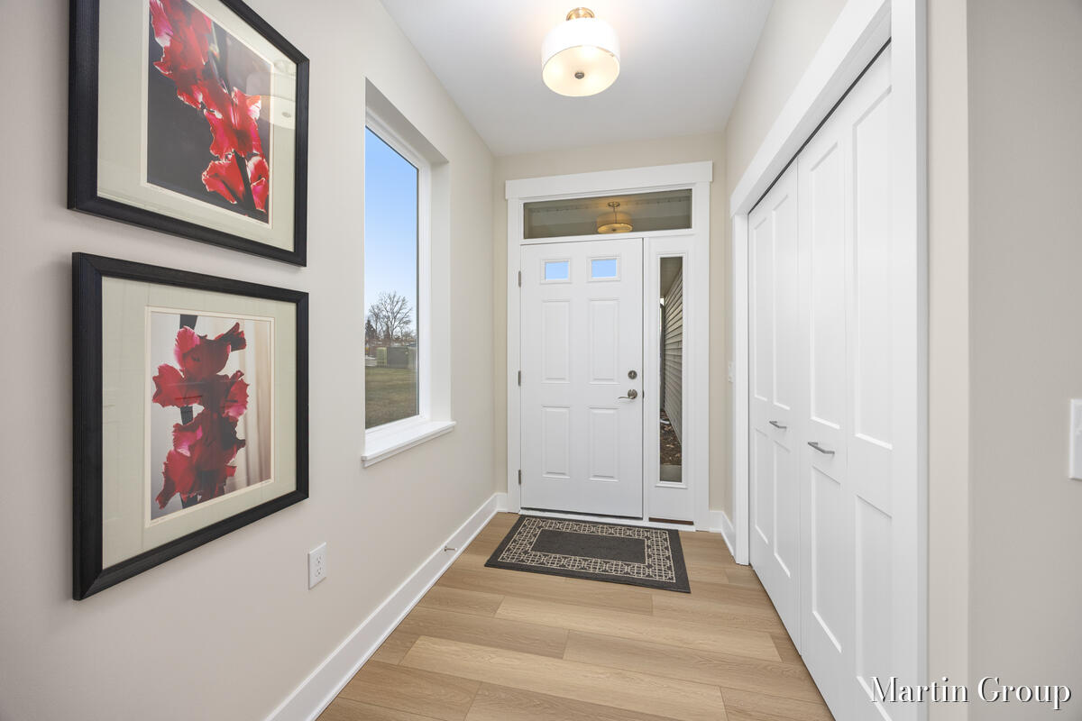 2247 Watertown Way Property Photo 2