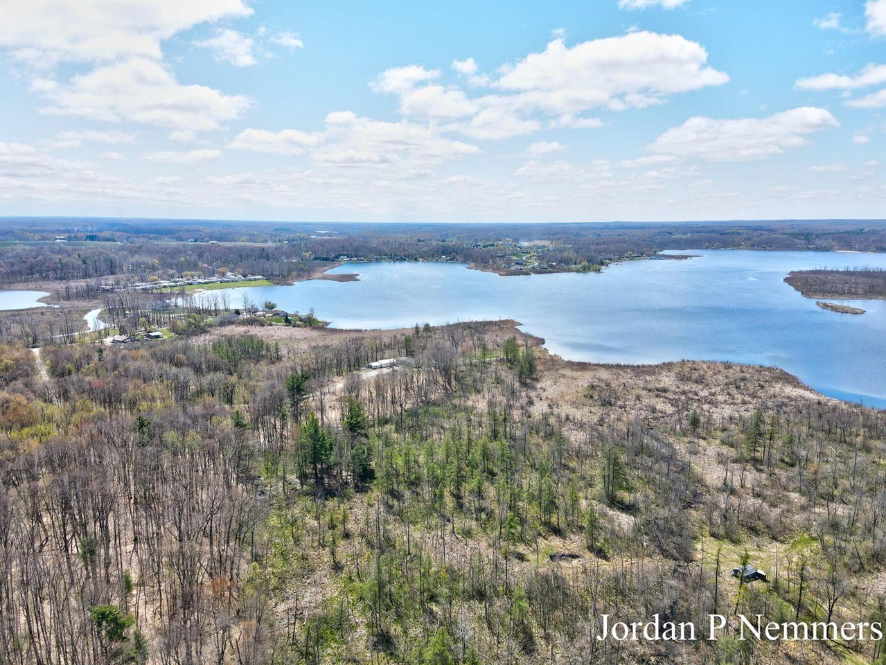 12375 Overlook Drive Property Photo 3