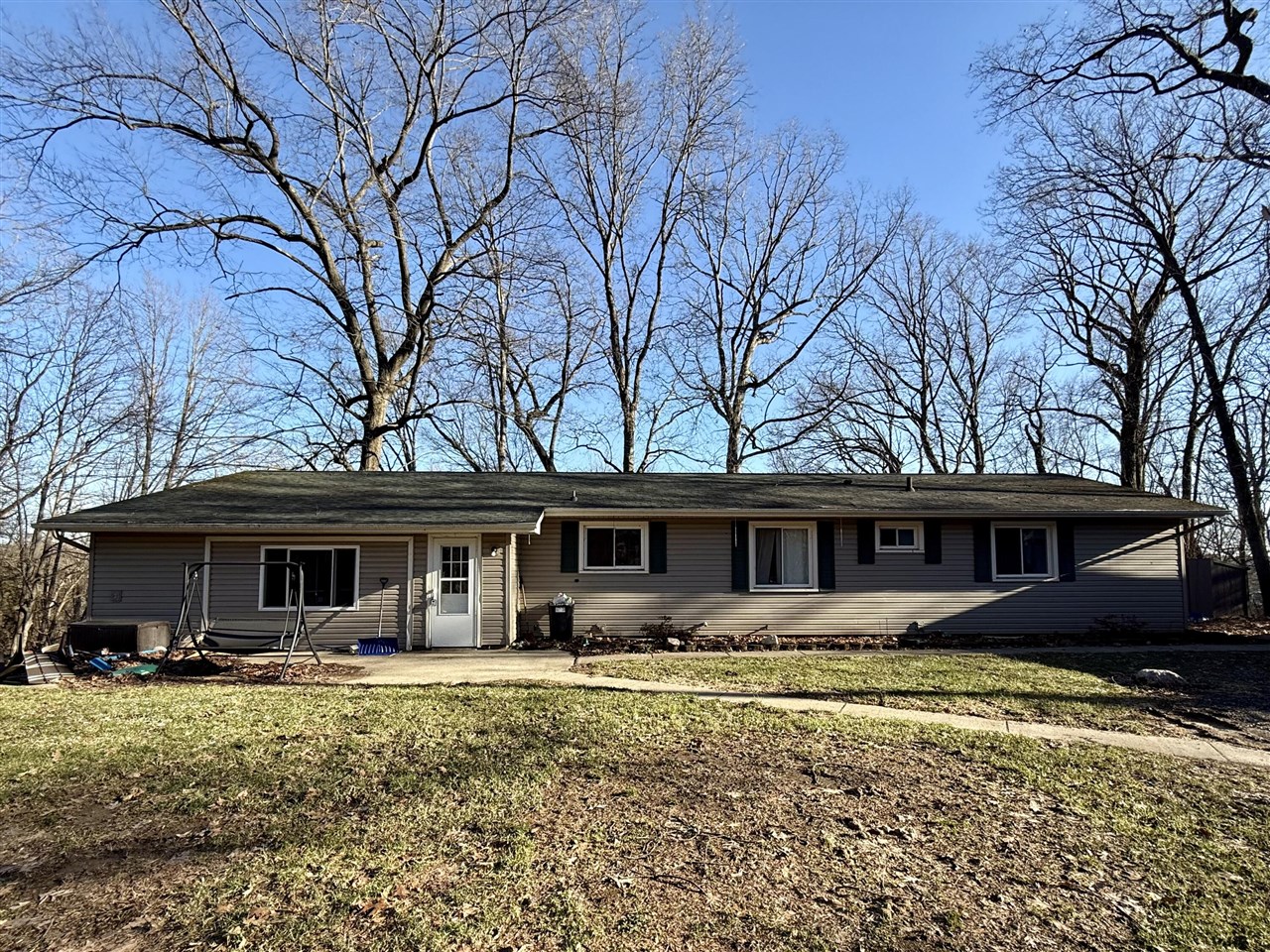 201 Lake Hills Drive Property Photo 1