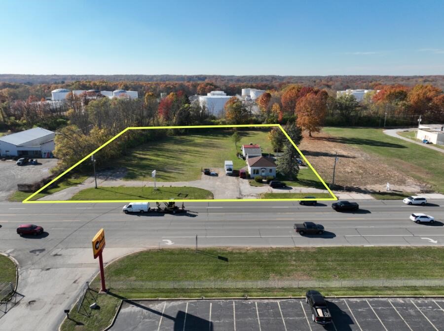70512320 Property Photo 1