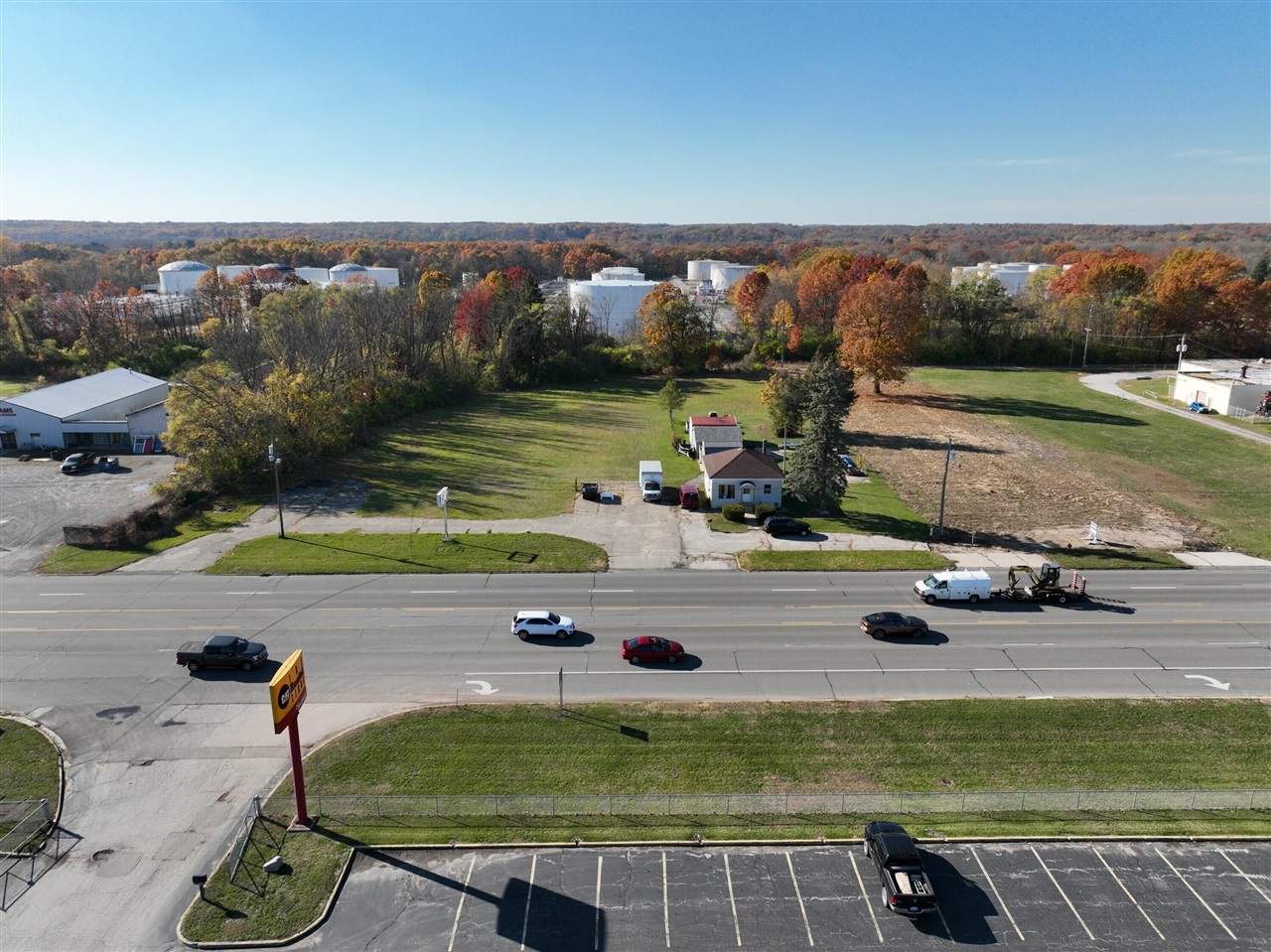 70512320 Property Photo 2