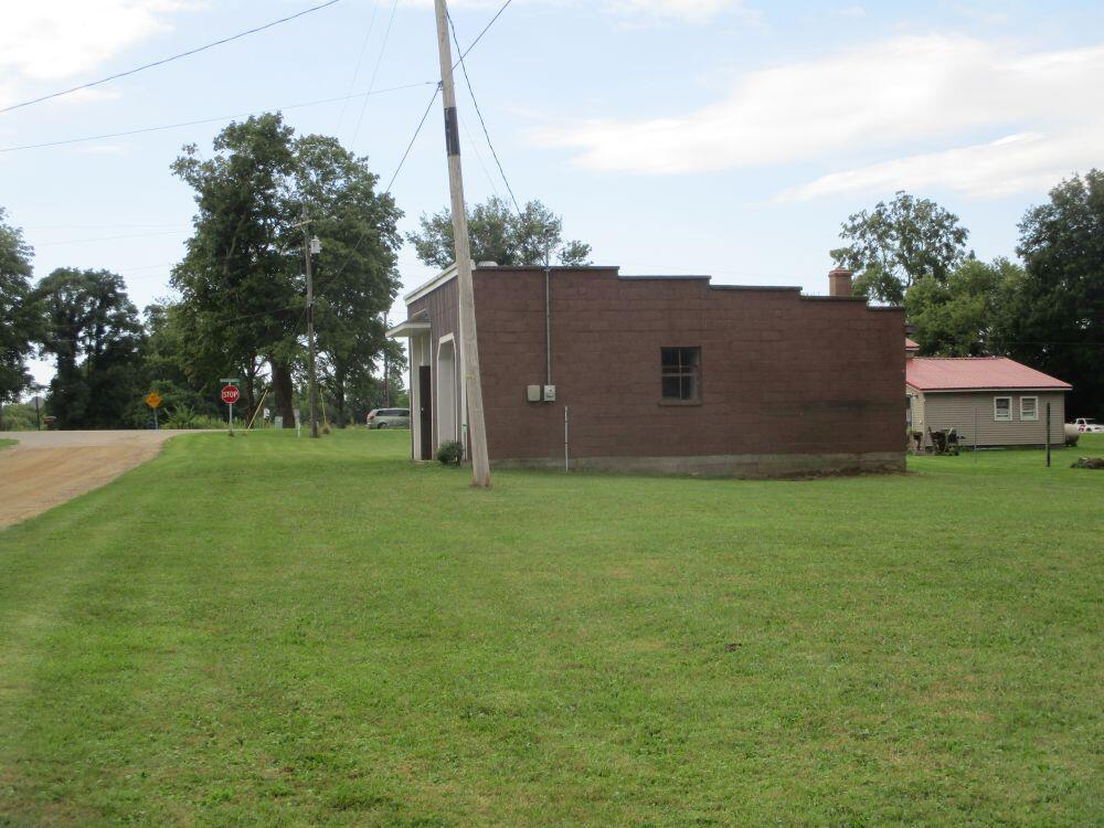 55694 Goff Lake Road Property Photo 8