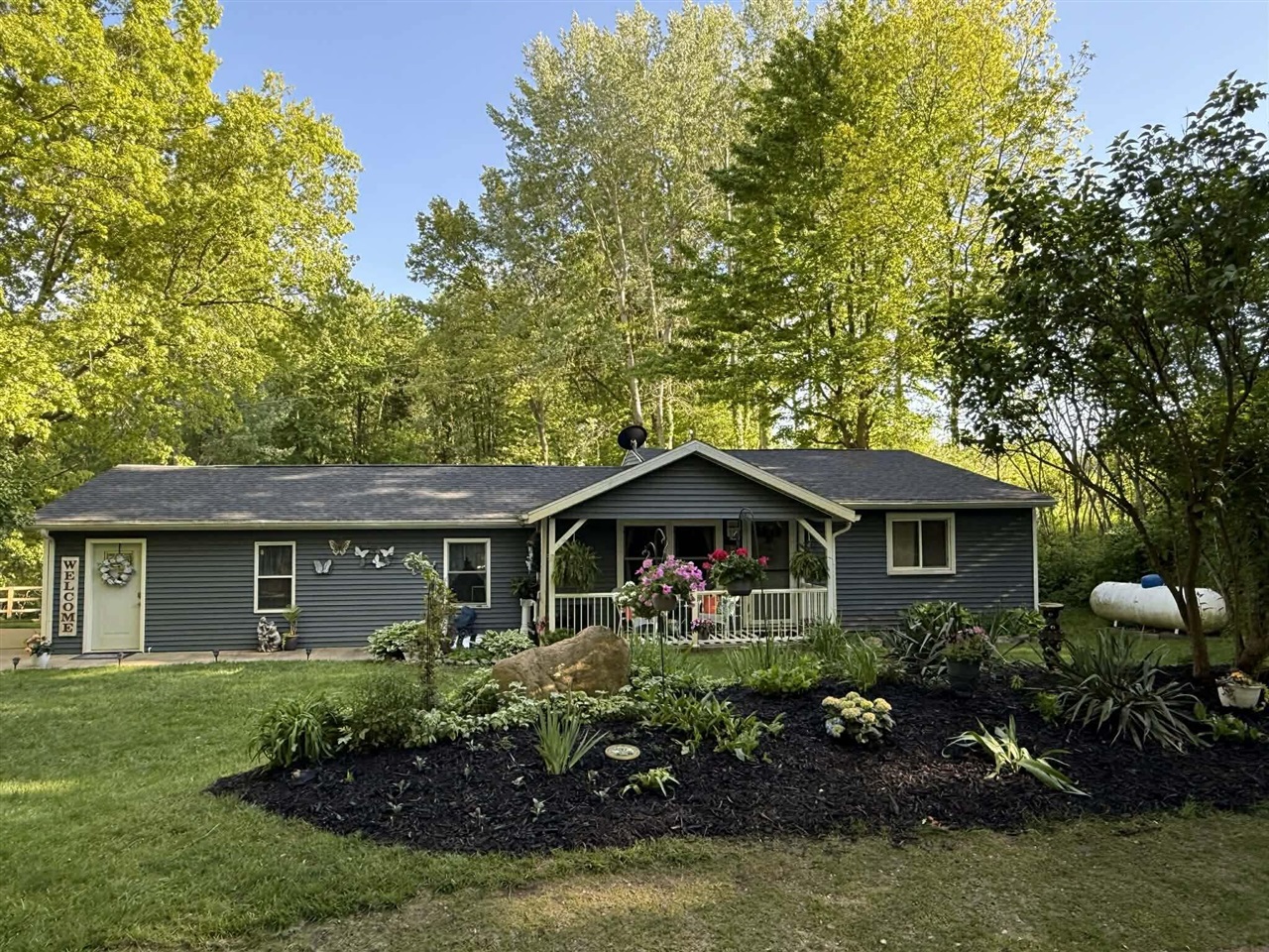 6670 Keyes Road Property Photo 1