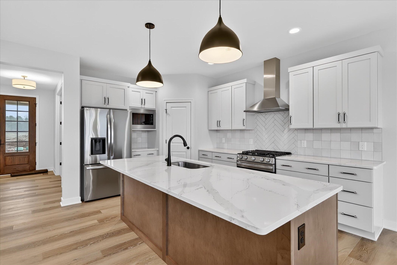6627 Chaffey Creek Trail Property Photo 4
