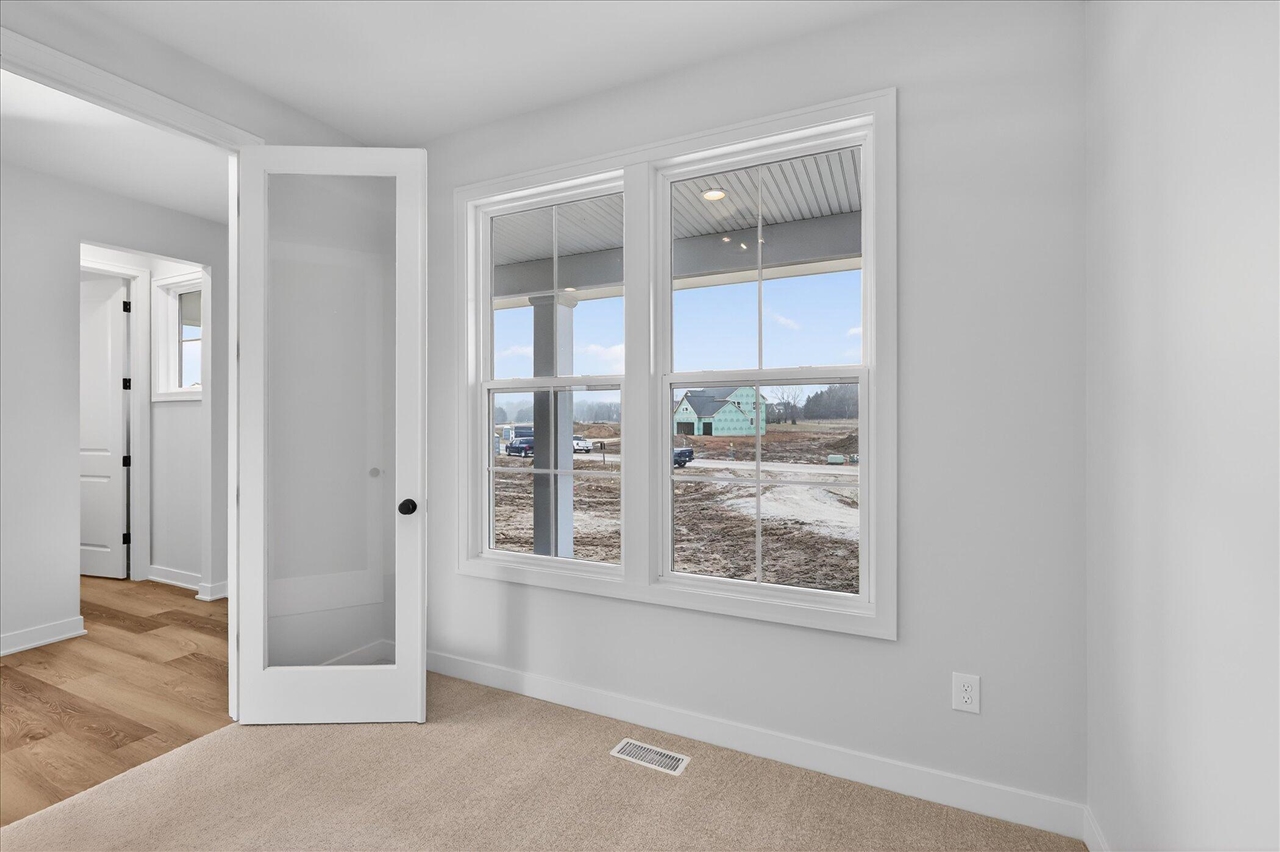 6627 Chaffey Creek Trail Property Photo 9