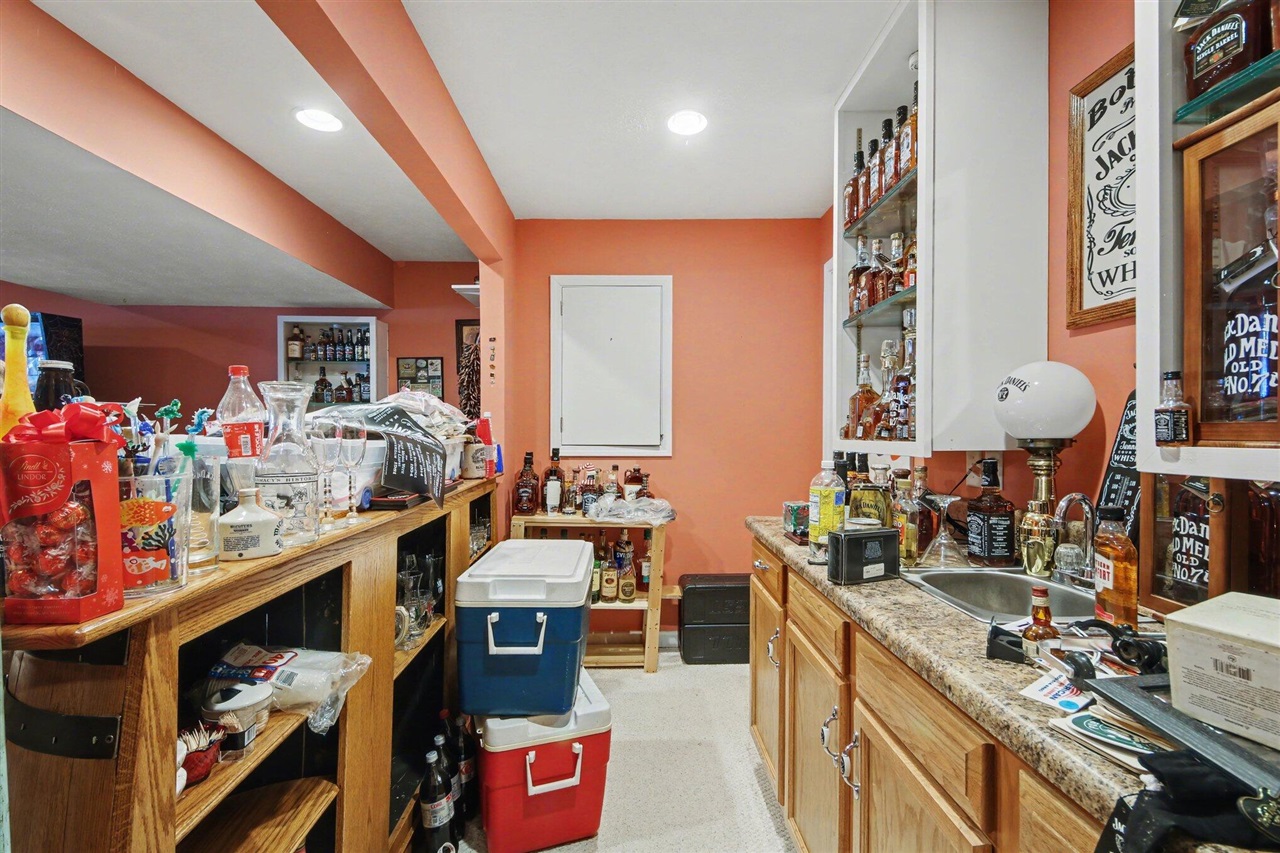1087 Barrington Property Photo 25