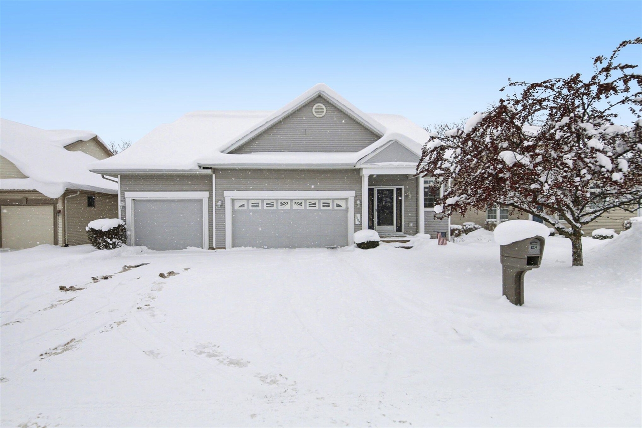 1087 Barrington Property Photo 32