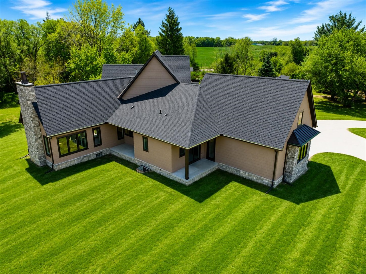 69166 Slating Lane Property Photo 6