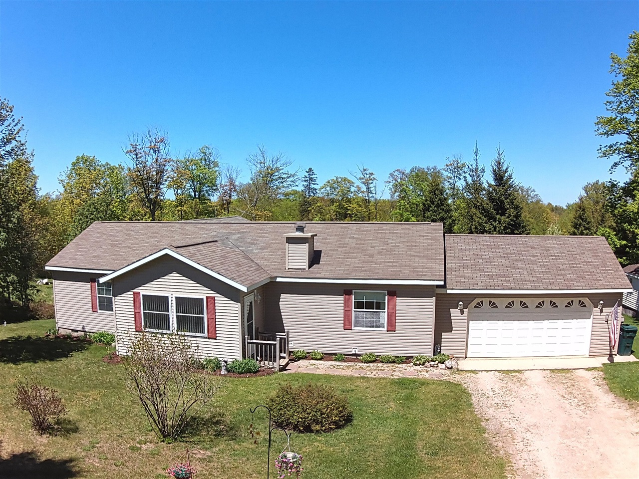 21652 Ridge Road Property Photo 1