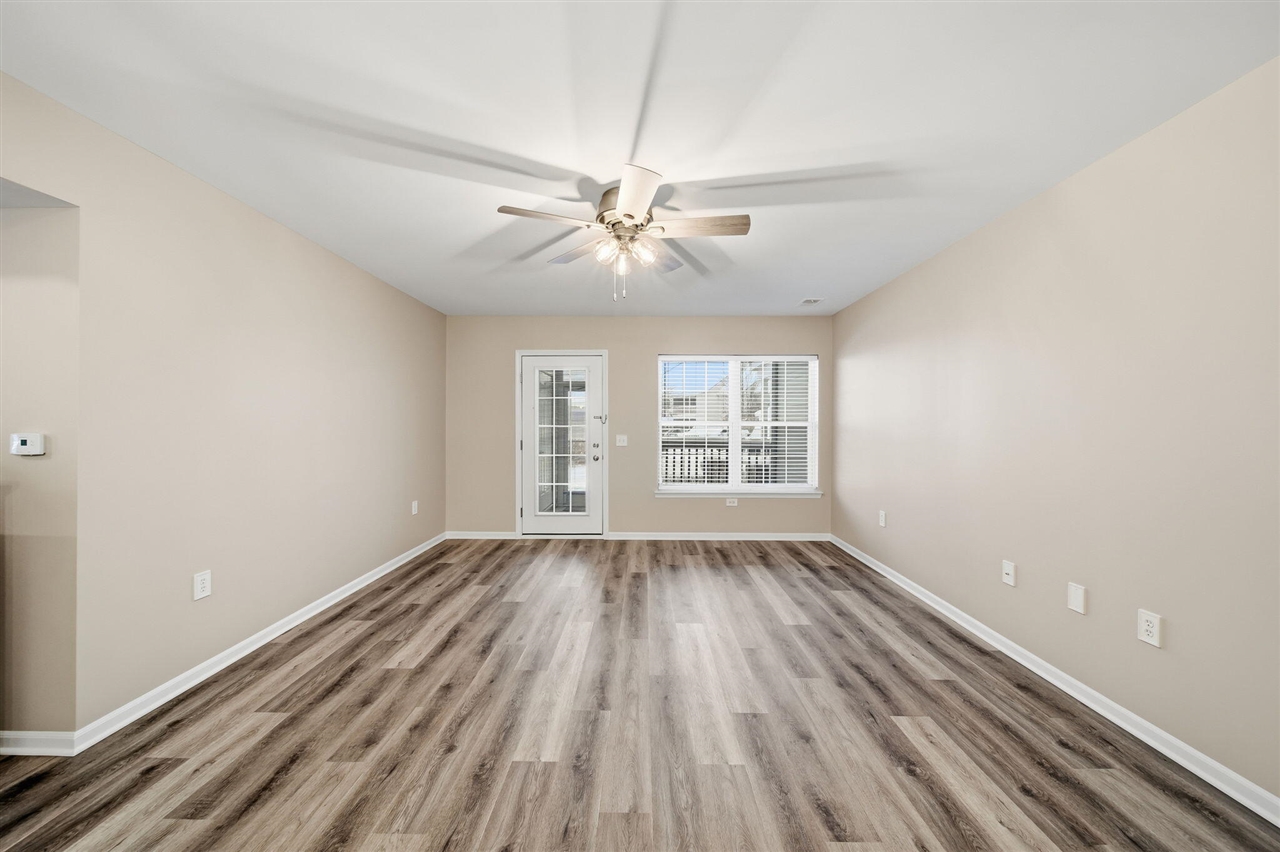 2738 S Knightsbridge Circle Property Photo 11