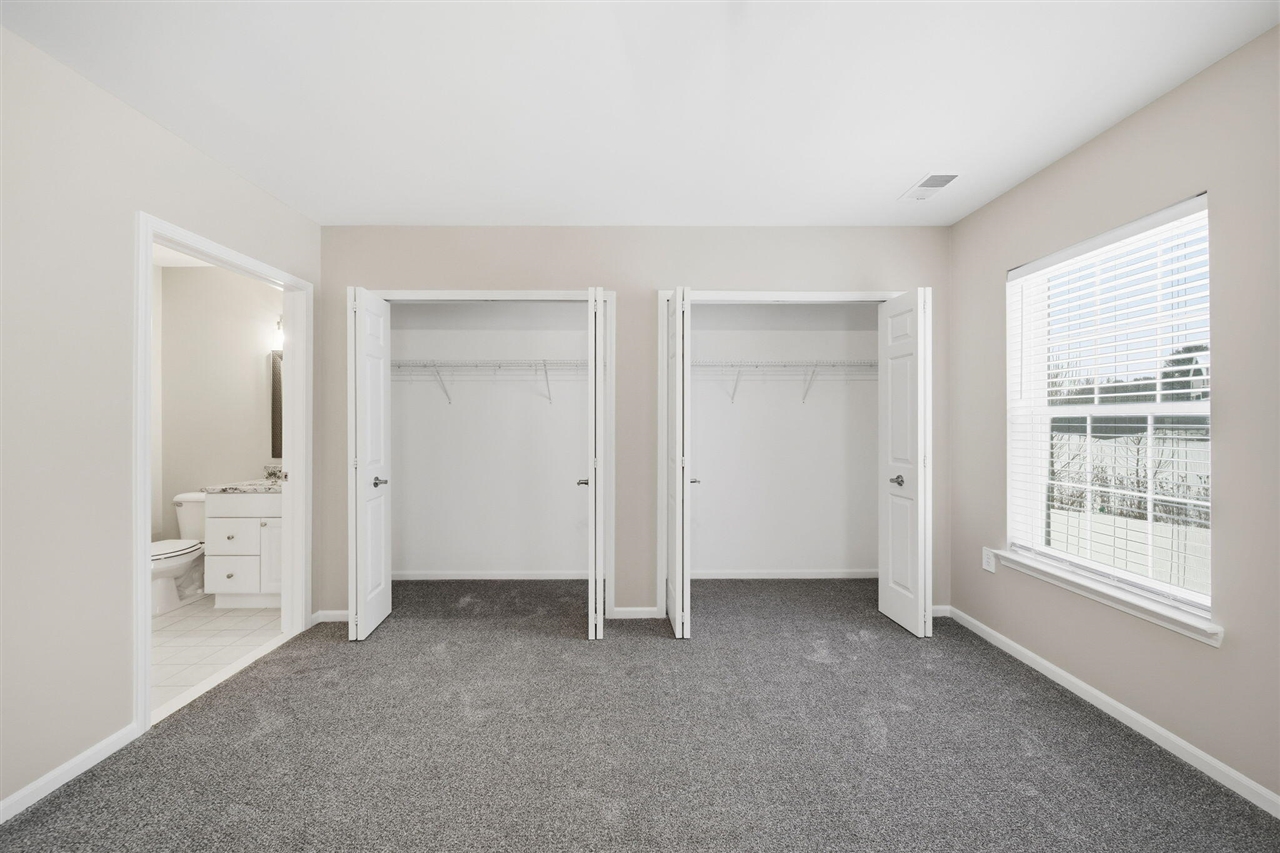 2738 S Knightsbridge Circle Property Photo 24