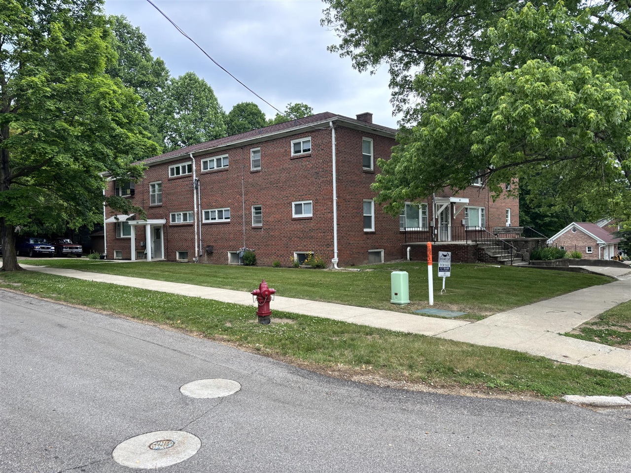 190 Maple Street Property Photo 1