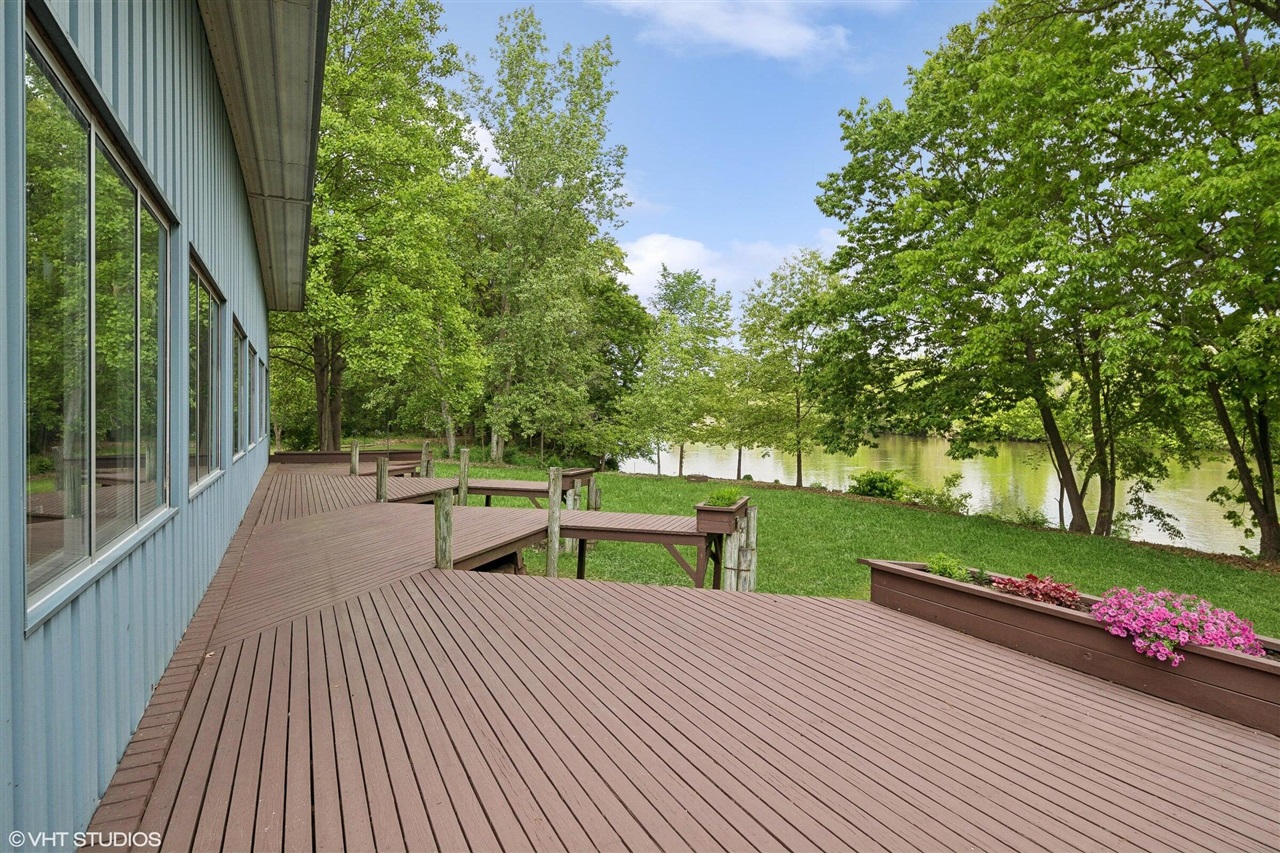 15437 Red Bud Trail Property Photo 5