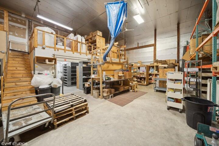 15437 Red Bud Trail Property Photo 25