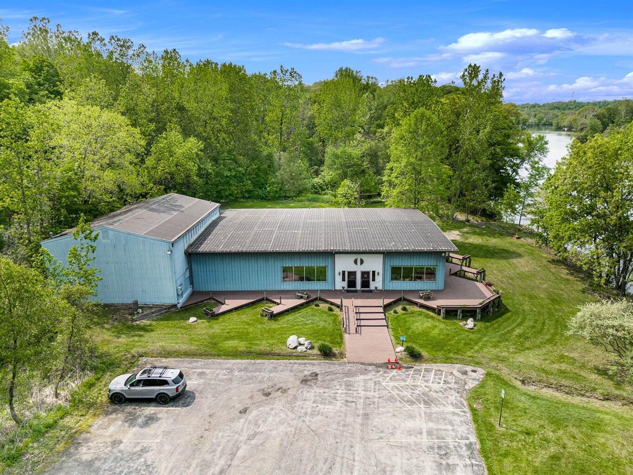 15437 Red Bud Trail Property Photo 29
