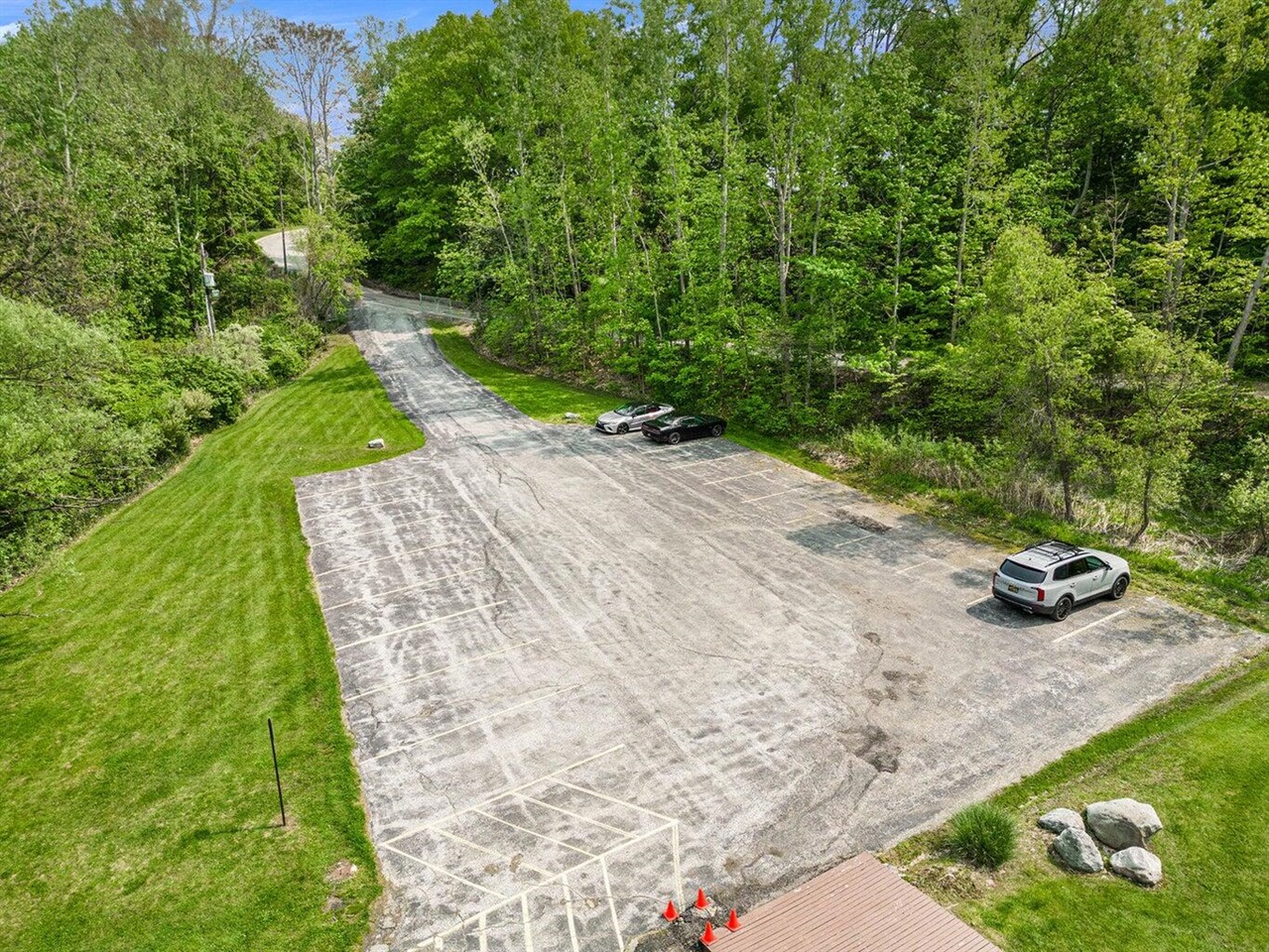 15437 Red Bud Trail Property Photo 33