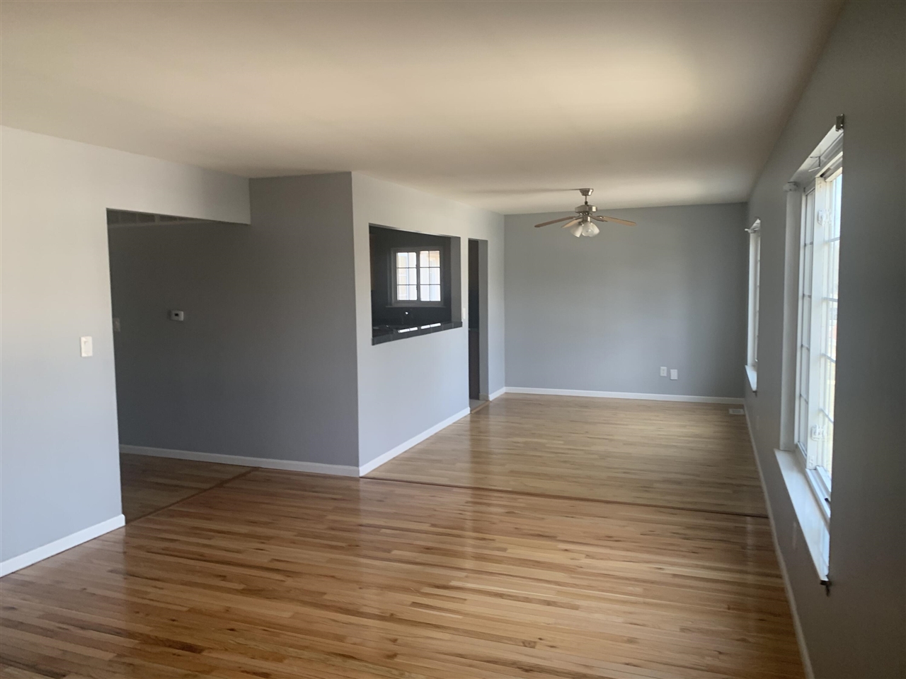 30256 Southfield Road Property Photo 3