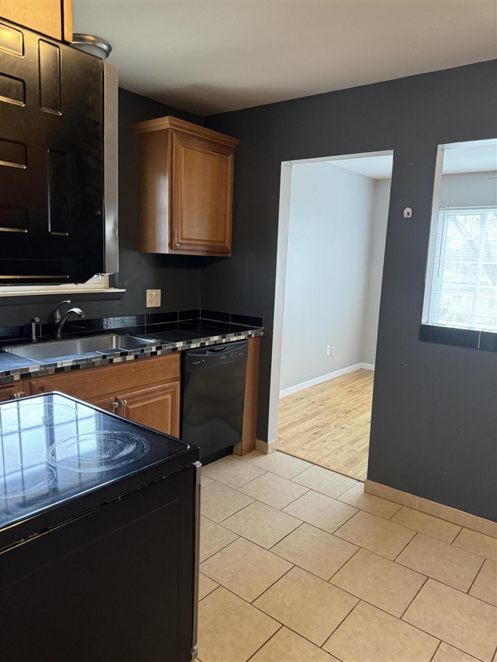 30256 Southfield Road Property Photo 6