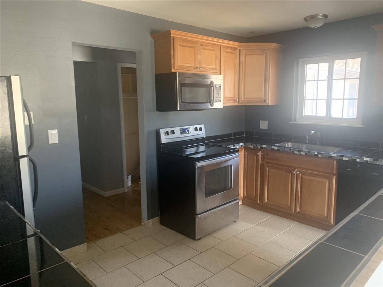 30256 Southfield Road Property Photo 7